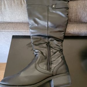 WHS black leather boots